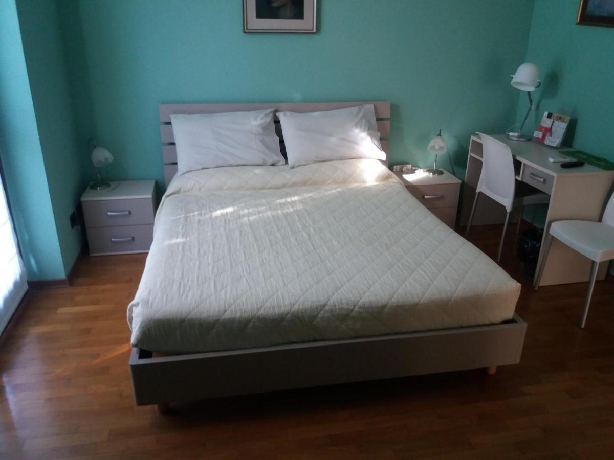 I Pini B&B Castagnito Экстерьер фото